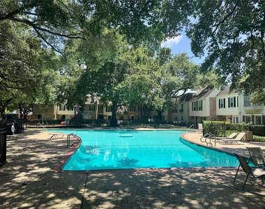 829 Wax Myrtle Lane - Photo Thumbnail 16