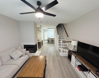 2910 Grants Lake Boulevard - Photo Thumbnail 2