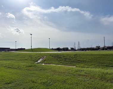 2910 Grants Lake Boulevard - Photo Thumbnail 18