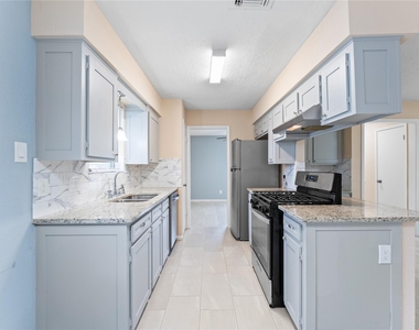 1431 Epsilon Street - Photo Thumbnail 9