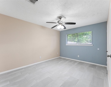 1431 Epsilon Street - Photo Thumbnail 13