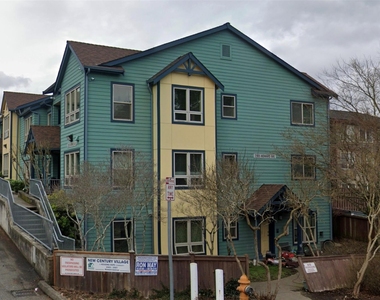 2503 Howard Ave - Photo Thumbnail 1