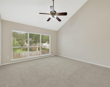 4010 Spring Garden Drive - Photo Thumbnail 15