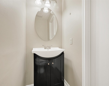 4010 Spring Garden Drive - Photo Thumbnail 11
