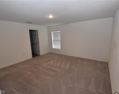 18080 Dublin Avenue - Photo Thumbnail 13