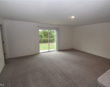 18080 Dublin Avenue - Photo Thumbnail 8