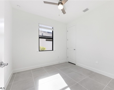 19226 Hinkley Drive - Photo Thumbnail 26