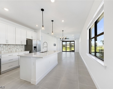 19226 Hinkley Drive - Photo Thumbnail 8