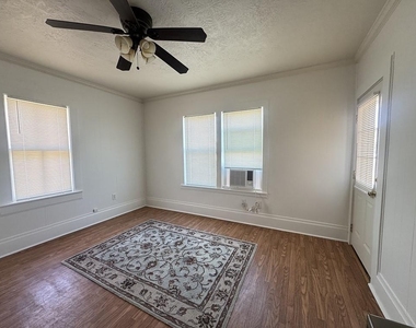 3405 Hwy 290 - Photo Thumbnail 4