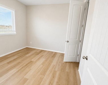 10507 Bright Cloud Drive - Photo Thumbnail 11