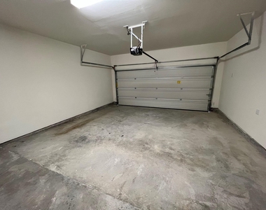 2834 Palamas Lane - Photo Thumbnail 21