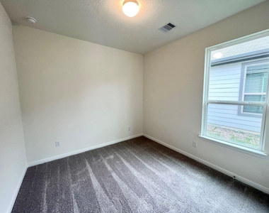 2834 Palamas Lane - Photo Thumbnail 2