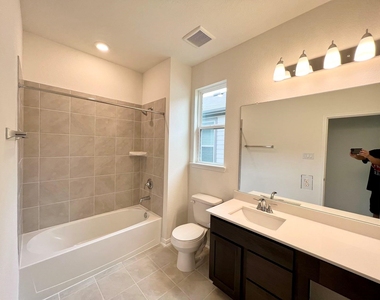 2834 Palamas Lane - Photo Thumbnail 4