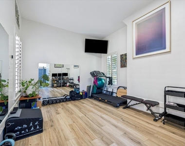 3047 Bonnebridge Way Boulevard - Photo Thumbnail 8