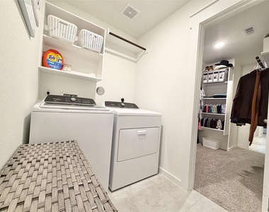 4724 Peony Green Drive - Photo Thumbnail 35