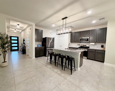 4724 Peony Green Drive - Photo Thumbnail 13