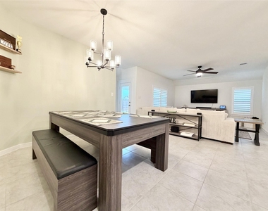 4724 Peony Green Drive - Photo Thumbnail 19