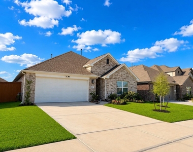 4724 Peony Green Drive - Photo Thumbnail 2