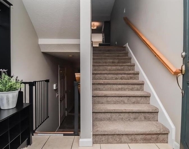 14 Georgetowne - Photo Thumbnail 13