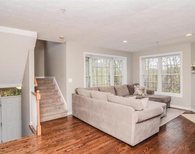 14 Georgetowne - Photo Thumbnail 4