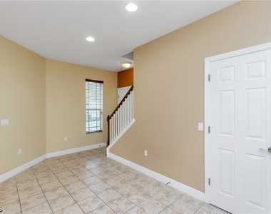 368 Harbor Ridge Drive - Photo Thumbnail 13