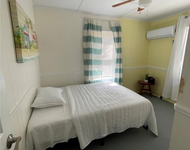 26900 N Riverside Drive - Photo Thumbnail 9