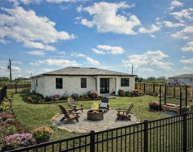2618 69th Street W - Photo Thumbnail 4