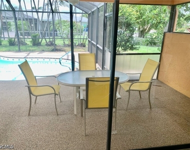 3402 Se 11th Avenue - Photo Thumbnail 2