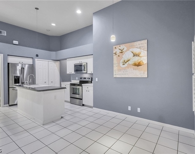 22203 Seashore Circle - Photo Thumbnail 17