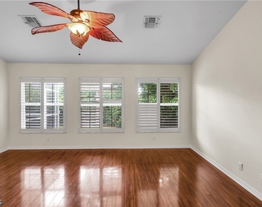 22203 Seashore Circle - Photo Thumbnail 6