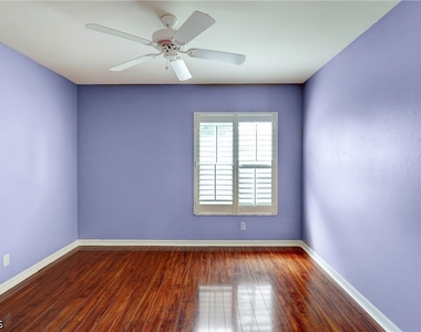 22203 Seashore Circle - Photo Thumbnail 33