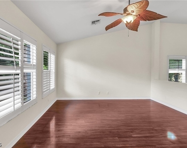 22203 Seashore Circle - Photo Thumbnail 8