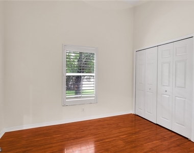 22203 Seashore Circle - Photo Thumbnail 30