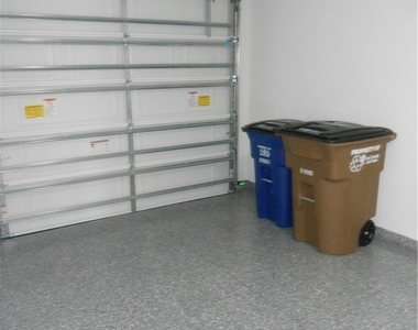 320 Poplar Street - Photo Thumbnail 27