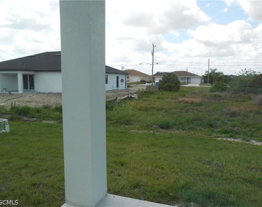 320 Poplar Street - Photo Thumbnail 26