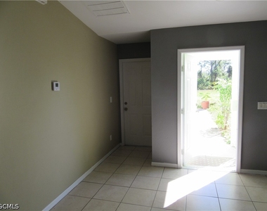 922 Eisenhower Boulevard - Photo Thumbnail 17