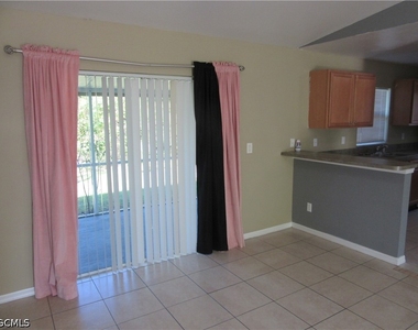 922 Eisenhower Boulevard - Photo Thumbnail 14