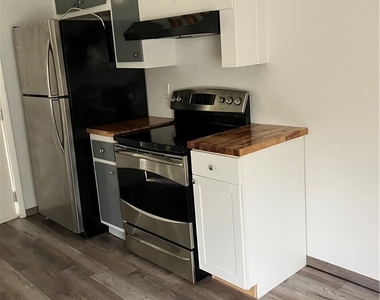 1712 Pacific Avenue - Photo Thumbnail 4