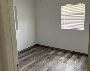 1712 Pacific Avenue - Photo Thumbnail 1