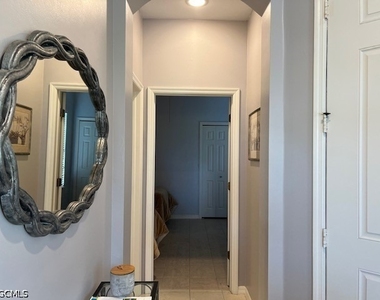 10541 Diamante Way - Photo Thumbnail 14