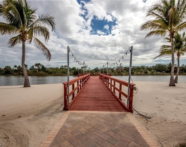 10541 Diamante Way - Photo Thumbnail 22