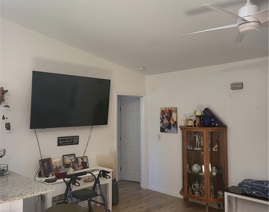 1433 Sw 51st Lane - Photo Thumbnail 12