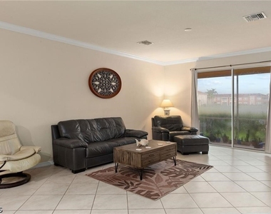 10243 Via Colomba Circle - Photo Thumbnail 6