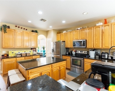 8713 Pegasus Drive - Photo Thumbnail 13