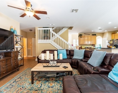 8713 Pegasus Drive - Photo Thumbnail 14
