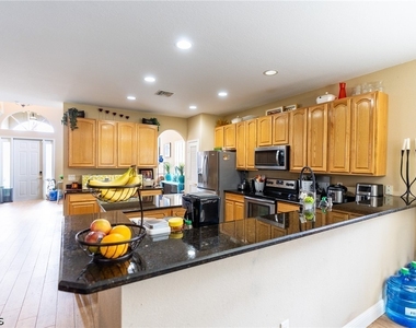 8713 Pegasus Drive - Photo Thumbnail 9