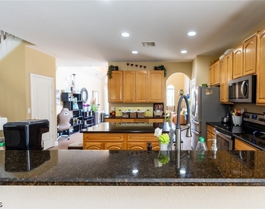 8713 Pegasus Drive - Photo Thumbnail 12