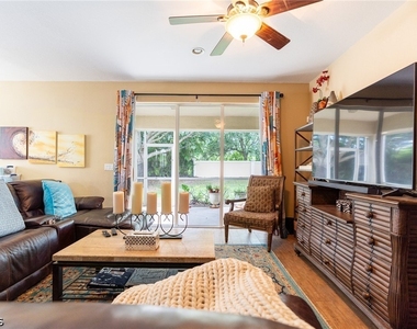 8713 Pegasus Drive - Photo Thumbnail 11