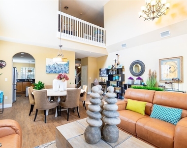 8713 Pegasus Drive - Photo Thumbnail 7