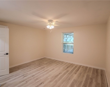 2222 Unity Avenue - Photo Thumbnail 5